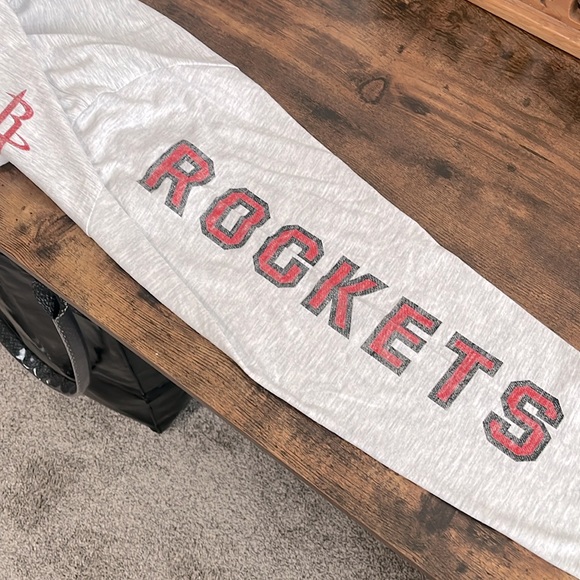 Houston Rockets 47 Men’s Light Heather Gray Logo Long-Sleeve Tee - Picture 5 of 6